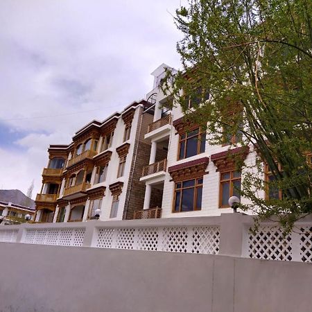 Kanishka Hotel Ladakh By Lexstays 列城 外观 照片