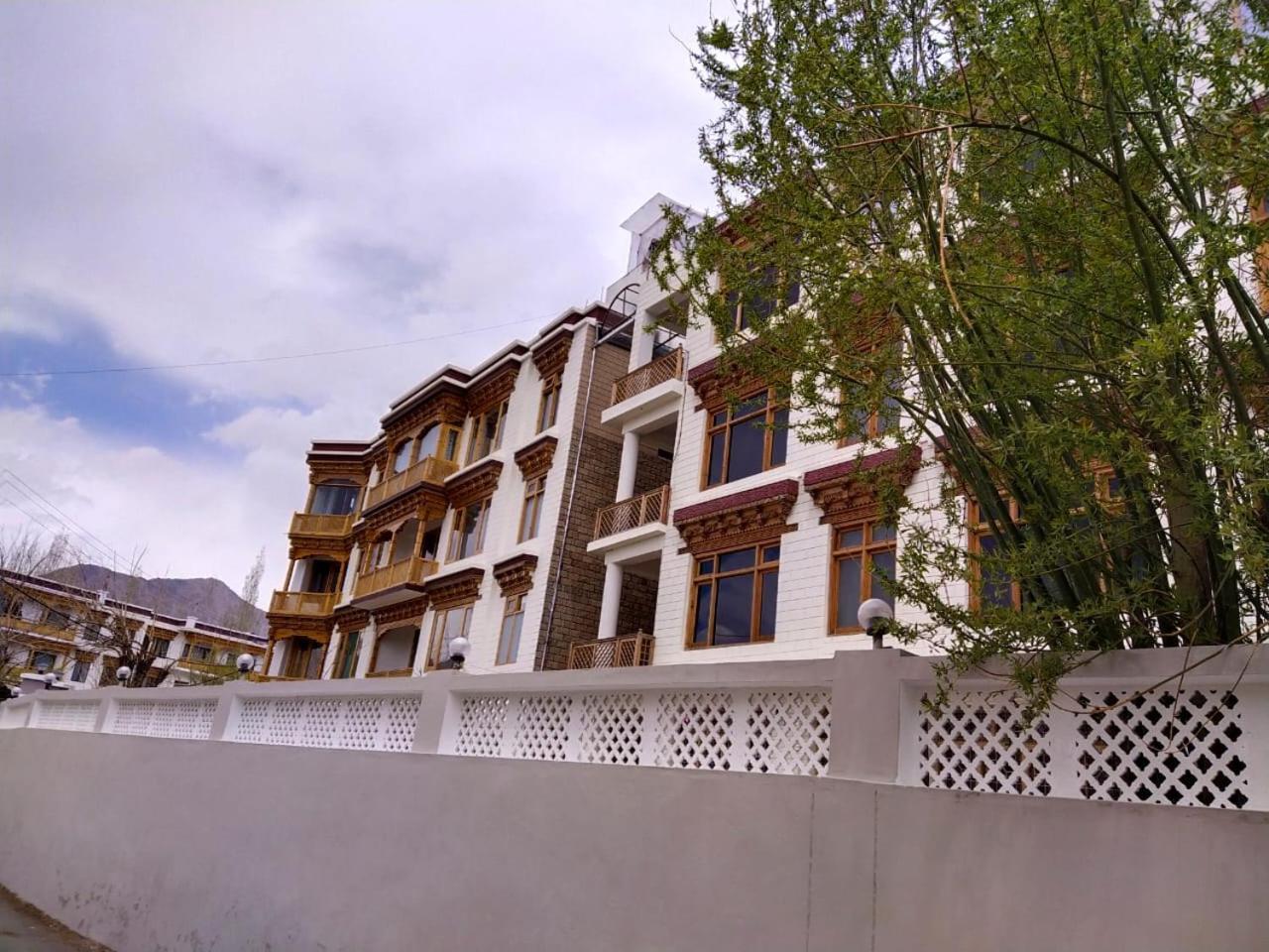 Kanishka Hotel Ladakh By Lexstays 列城 外观 照片